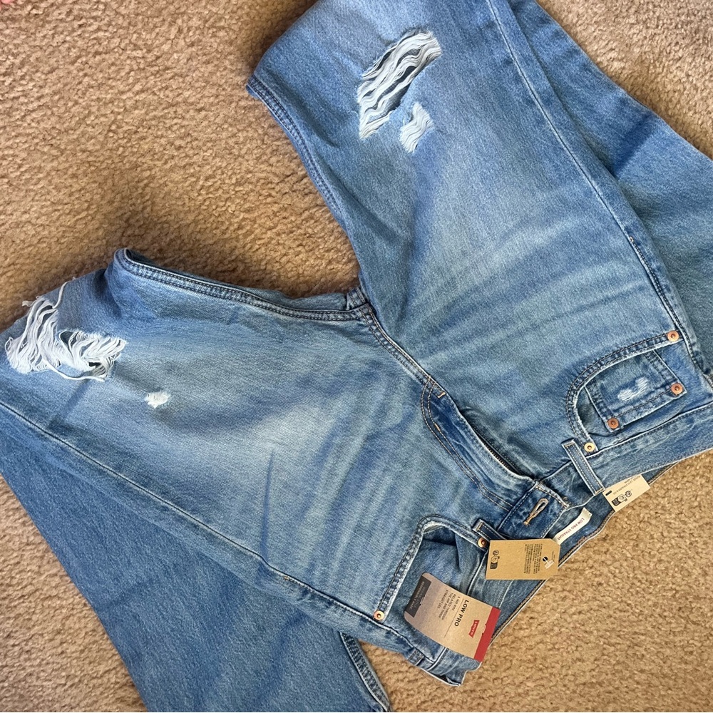 Levi Low Pro Straight